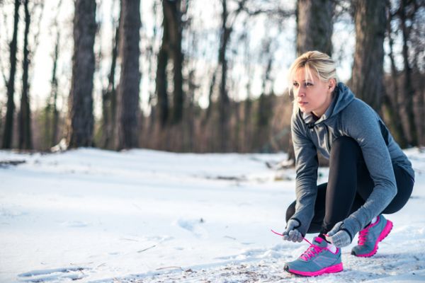 female winter exercise